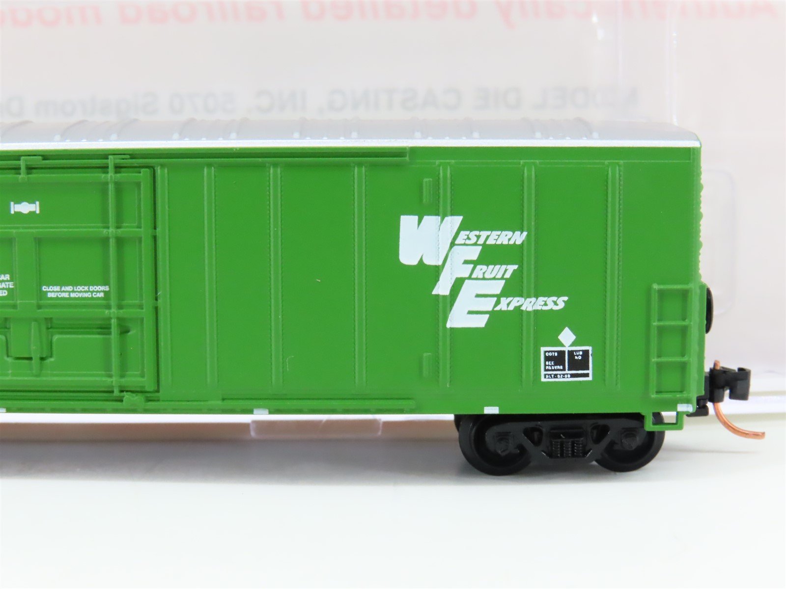 N Roundhouse 84208 BNFE Western Fruit Express 57' Mech Reefer #9638 UPGRADED