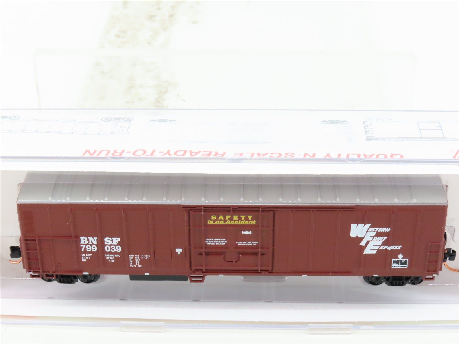 N Roundhouse 84206 BNSF Western Fruit Express 57' Mech Reefer #799039 UPGRADED