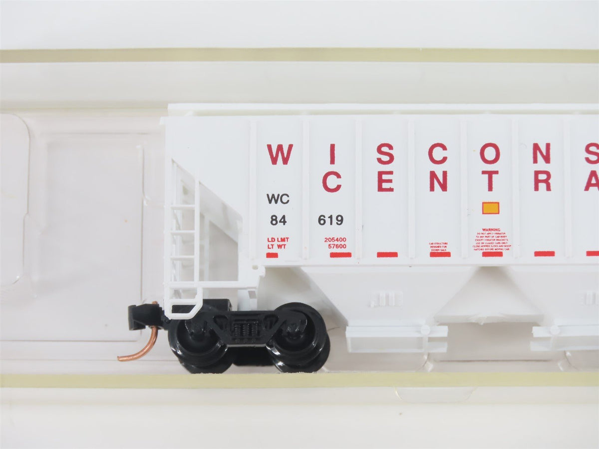 N Scale Red Caboose RN-15016-8 WC Wisconsin Central 2-Bay Covered Hopper #84619