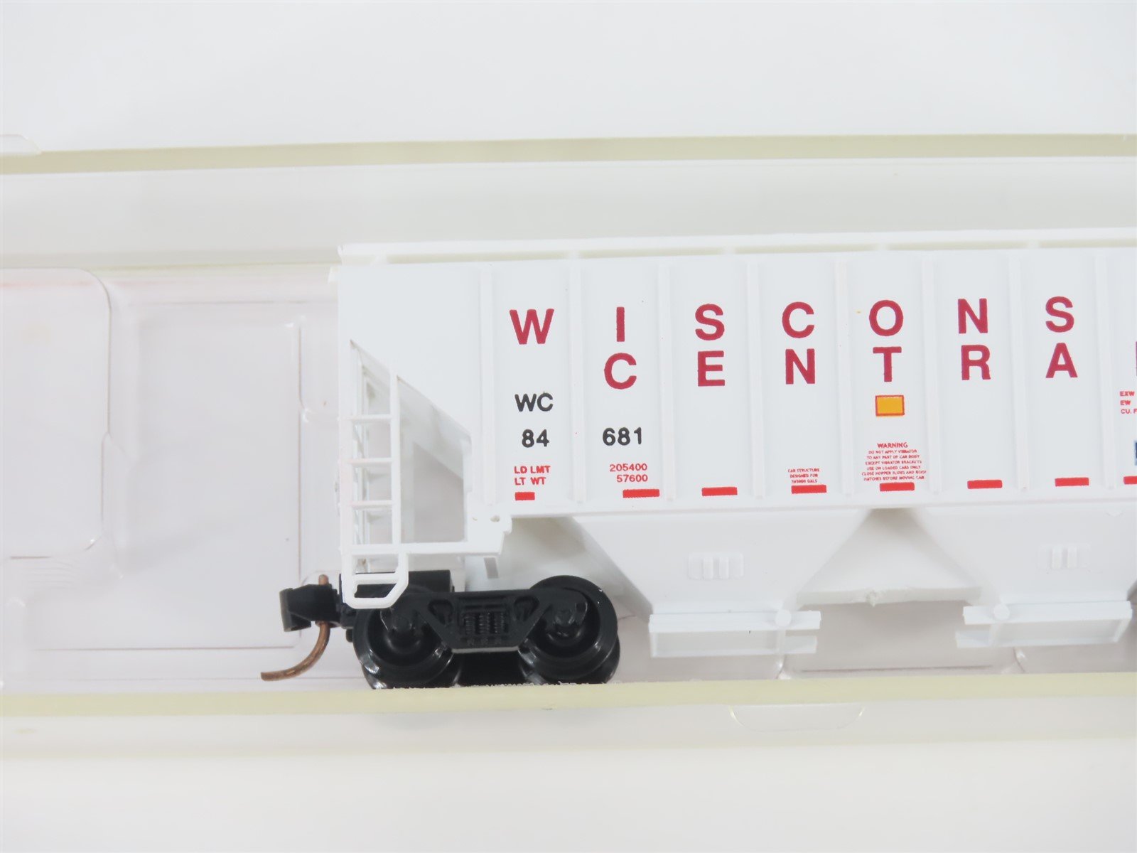 N Scale Red Caboose RN-15016-12 WC Wisconsin Central 2-Bay Covered Hopper #84681