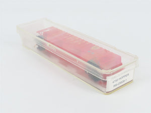 N Scale Red Caboose RM-25626-1 D&H Delaware & Hudson 3-Bay Covered Hopper #12305