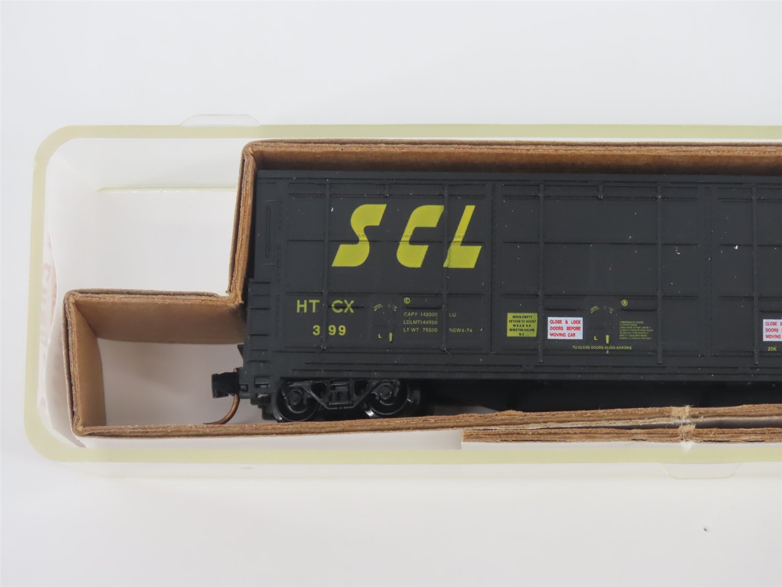 N Scale Red Caboose RN-17414-5 HTCX SCL Seaboard Coast Line Thrall Box Car #399