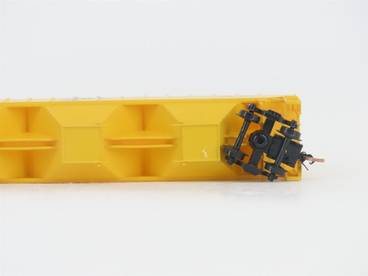 N Scale Red Caboose RN-15424-4 B&amp;O Chessie System 3-Bay Covered Hopper #603201