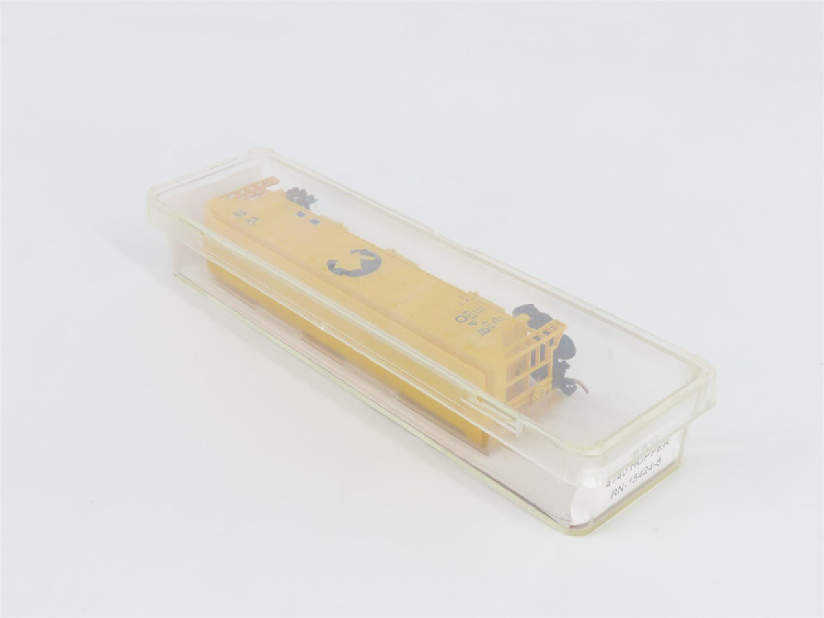 N Scale Red Caboose RN-15424-5 B&amp;O Chessie System 3-Bay Covered Hopper #603255