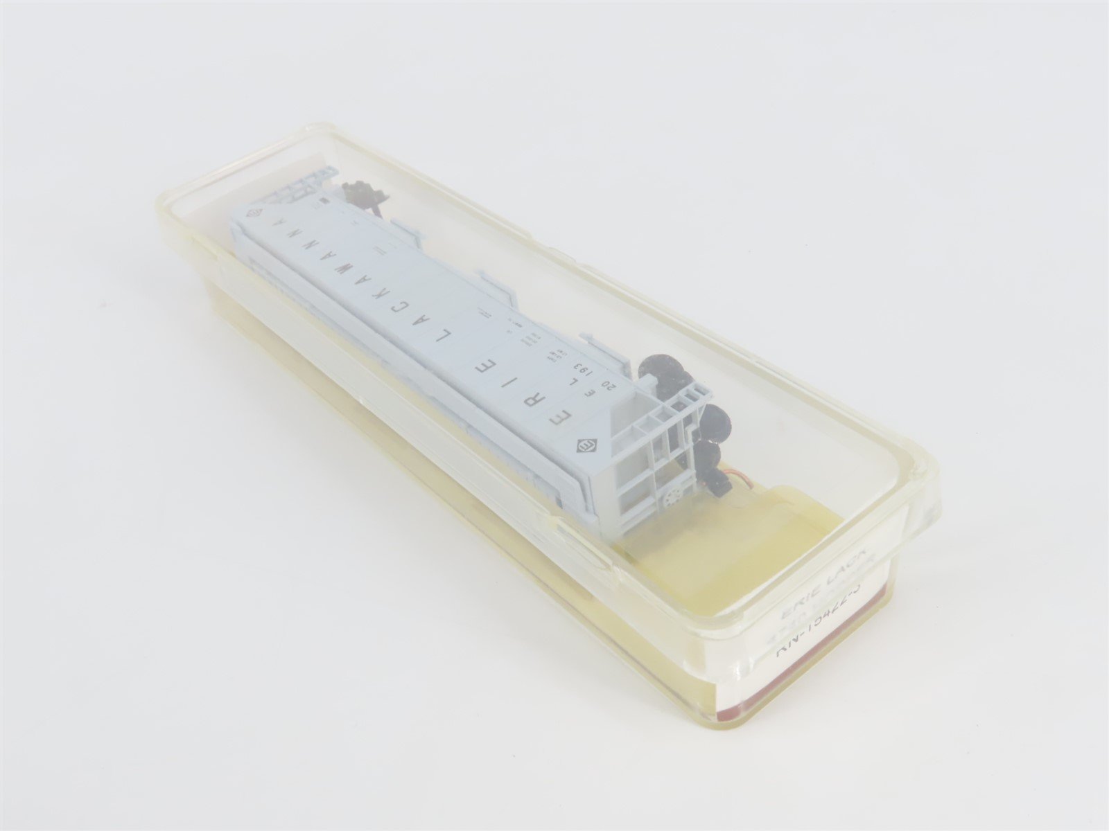 N Scale Red Caboose RN-15422-3 EL Erie Lackawanna 3-Bay Covered Hopper #20193