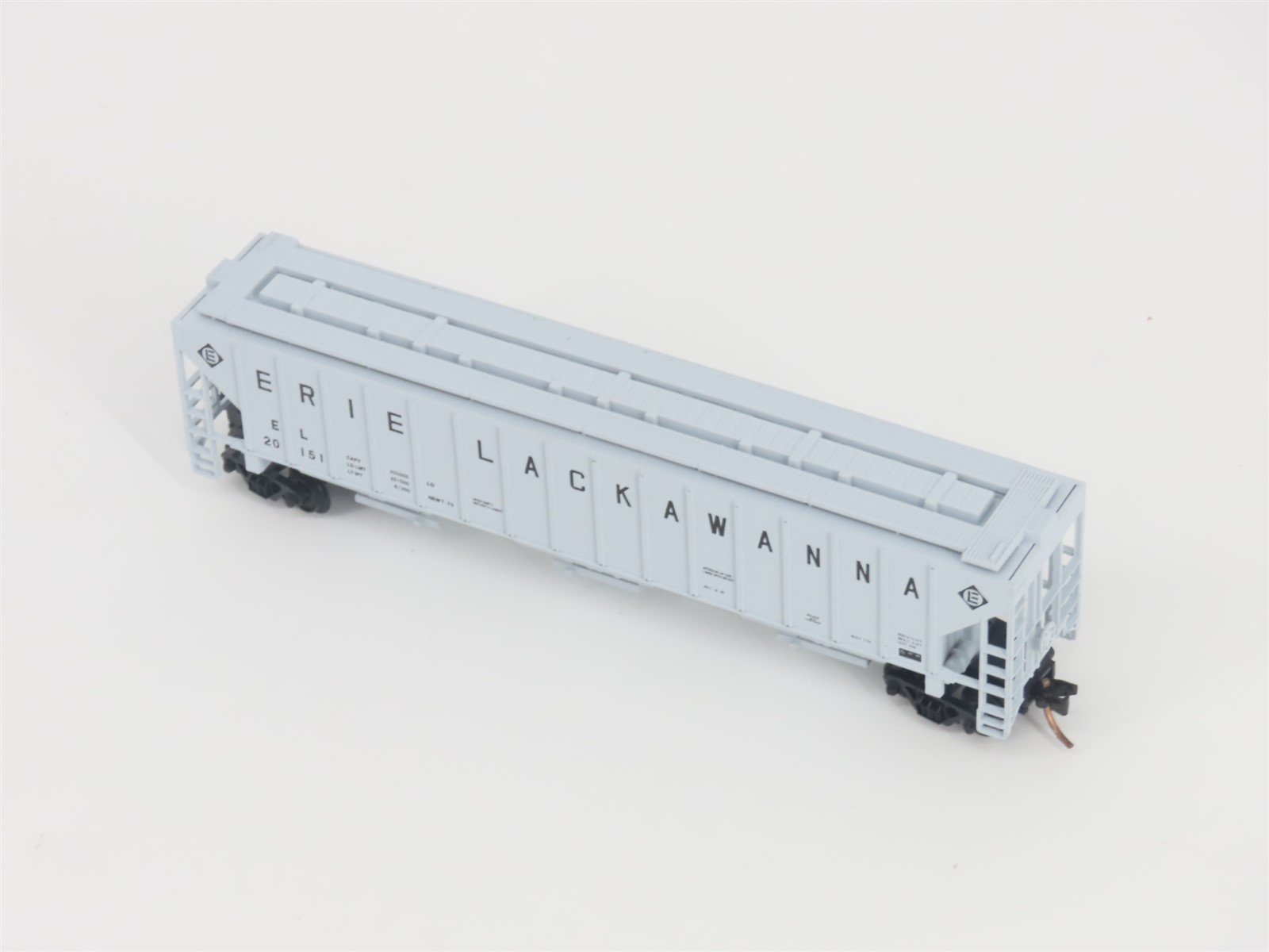 N Scale Red Caboose RN-15422-1 EL Erie Lackawanna 3-Bay Covered Hopper #20151