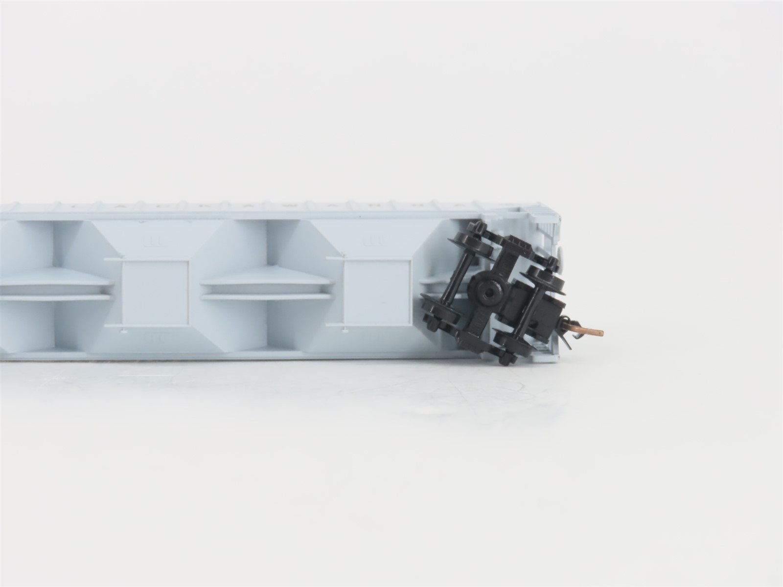 N Scale Red Caboose RN-15422-1 EL Erie Lackawanna 3-Bay Covered Hopper #20151