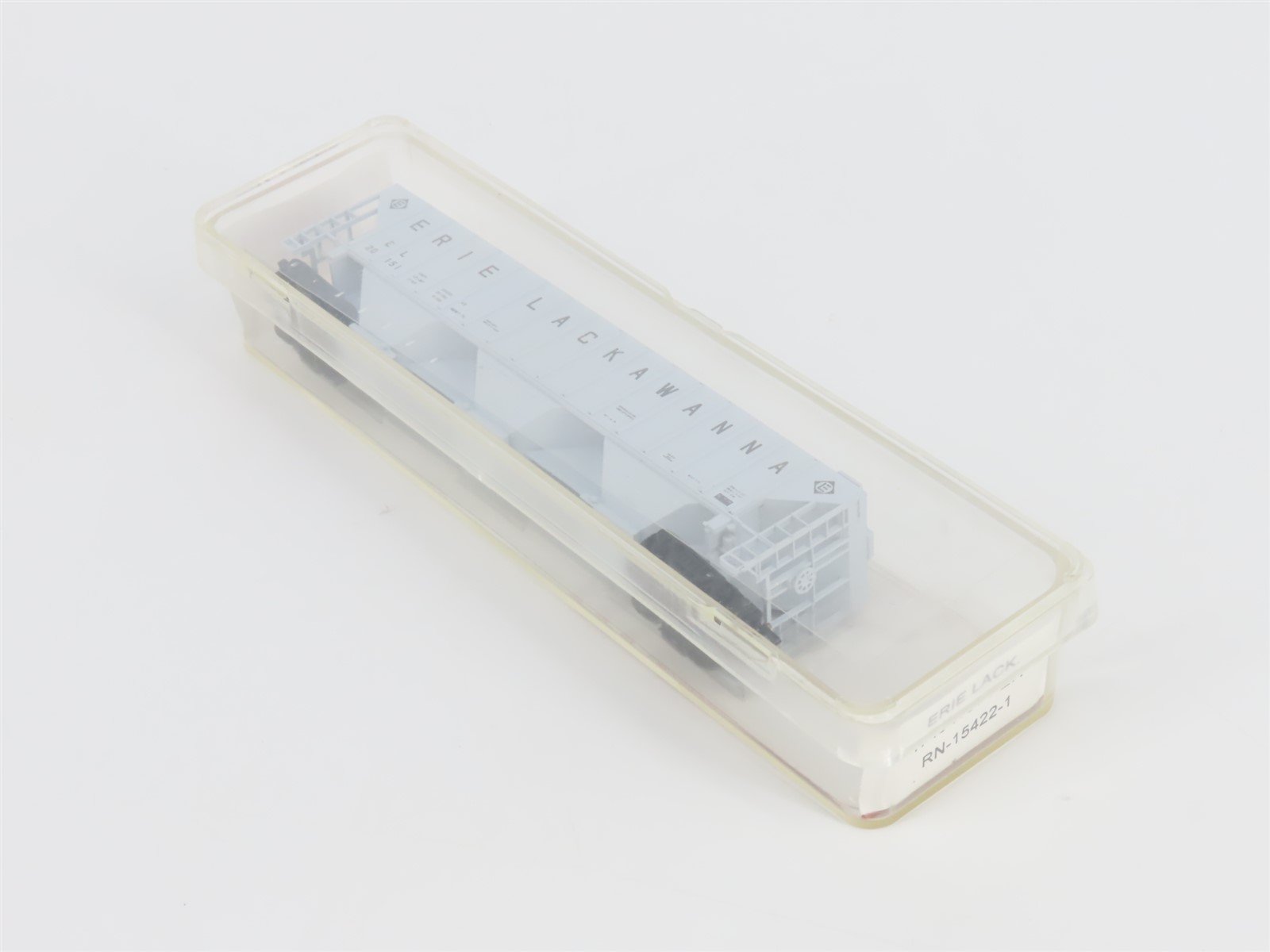 N Scale Red Caboose RN-15422-1 EL Erie Lackawanna 3-Bay Covered Hopper #20151
