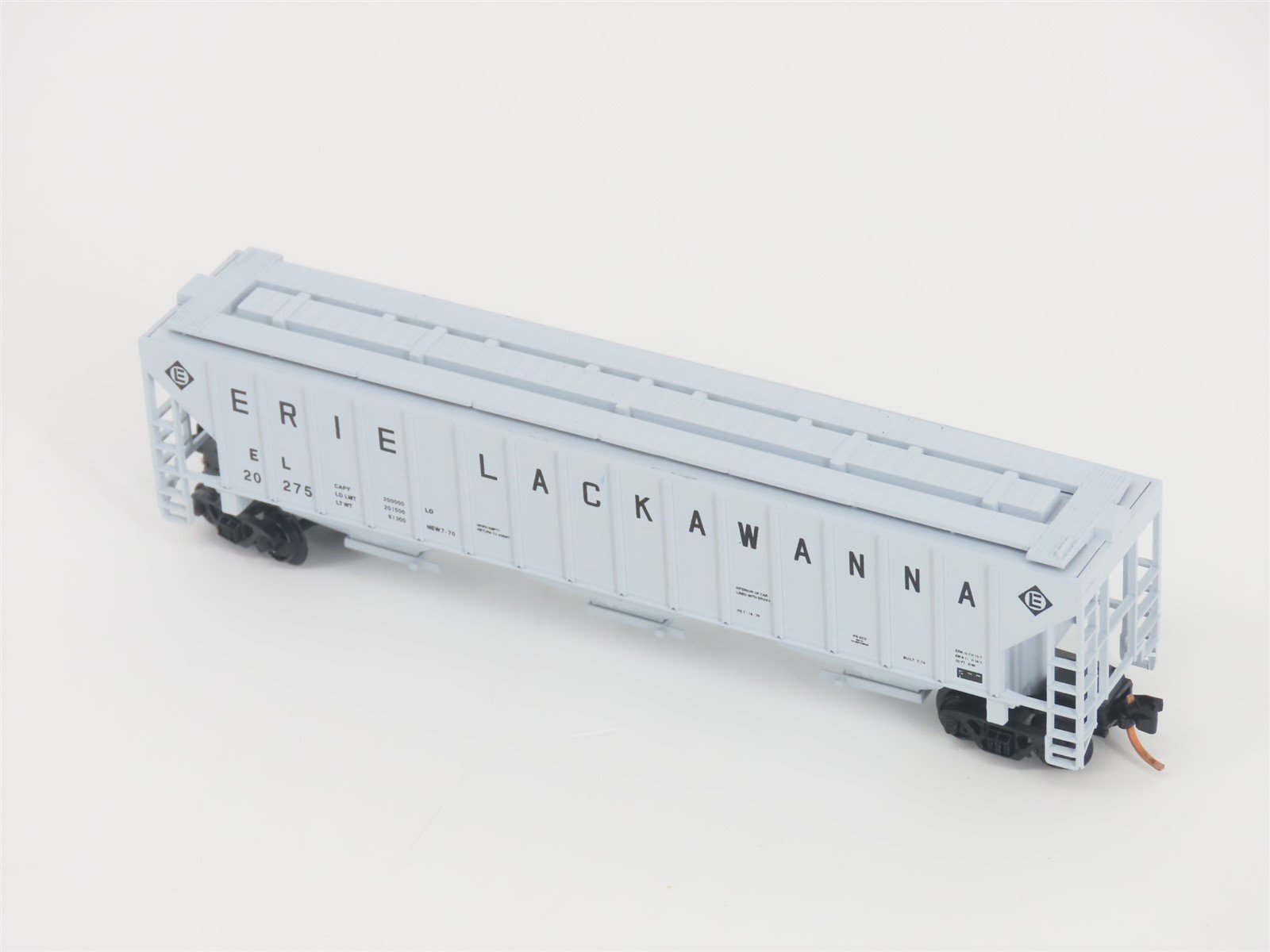 N Scale Red Caboose RN-15422-6 EL Erie Lackawanna 3-Bay Covered Hopper #20275