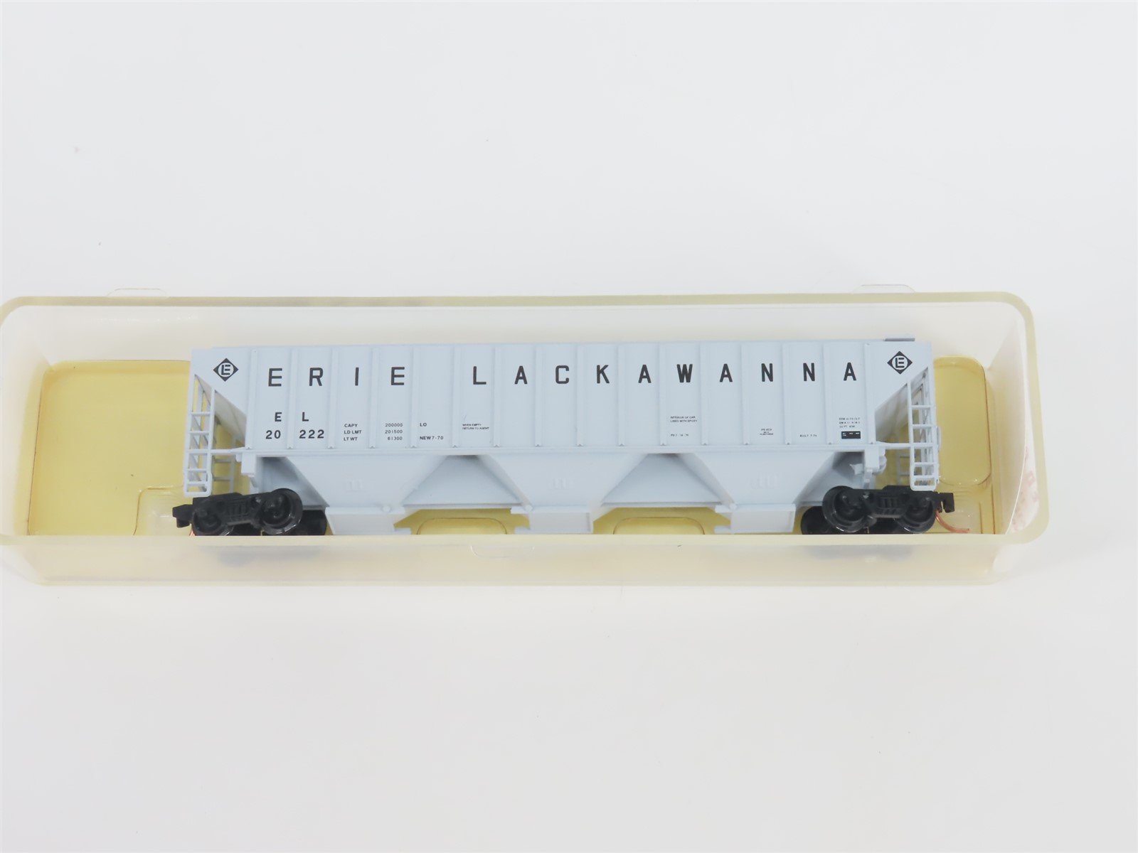 N Scale Red Caboose RN-15422-5 EL Erie Lackawanna 3-Bay Covered Hopper #20222
