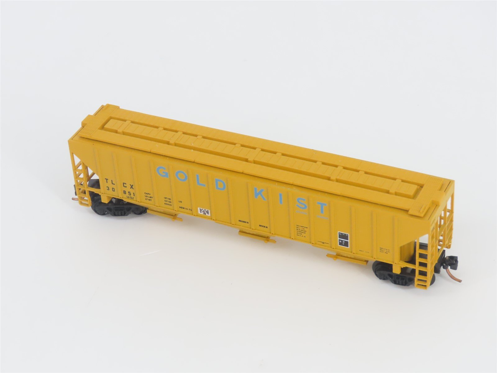 N Scale Red Caboose RN-15420 Gold Kist 3-Bay Covered Hopper #30851