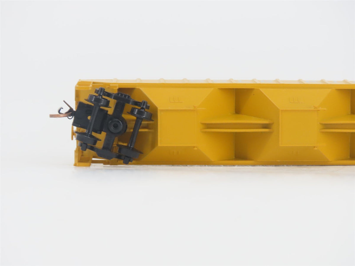 N Scale Red Caboose RN-15420 Gold Kist 3-Bay Covered Hopper #30851