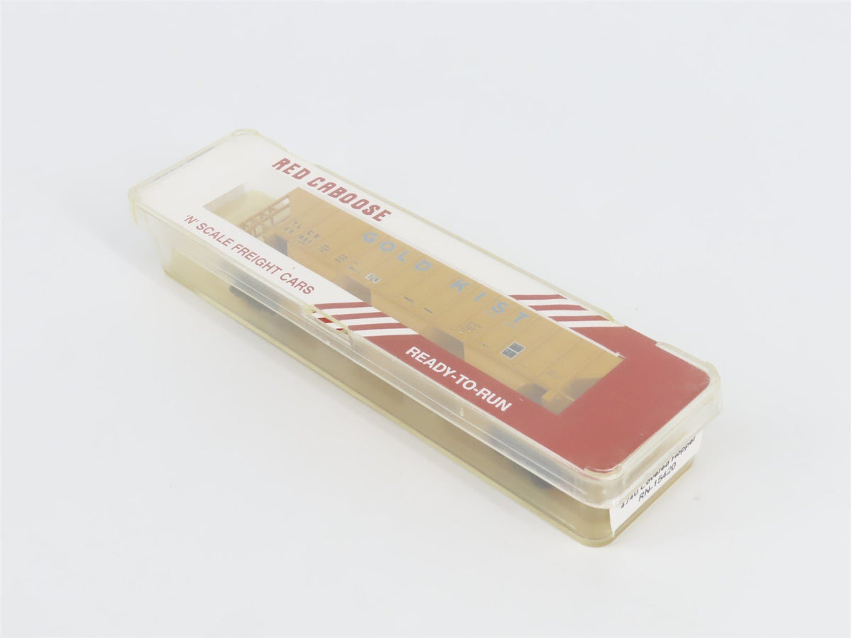 N Scale Red Caboose RN-15420 Gold Kist 3-Bay Covered Hopper #30851