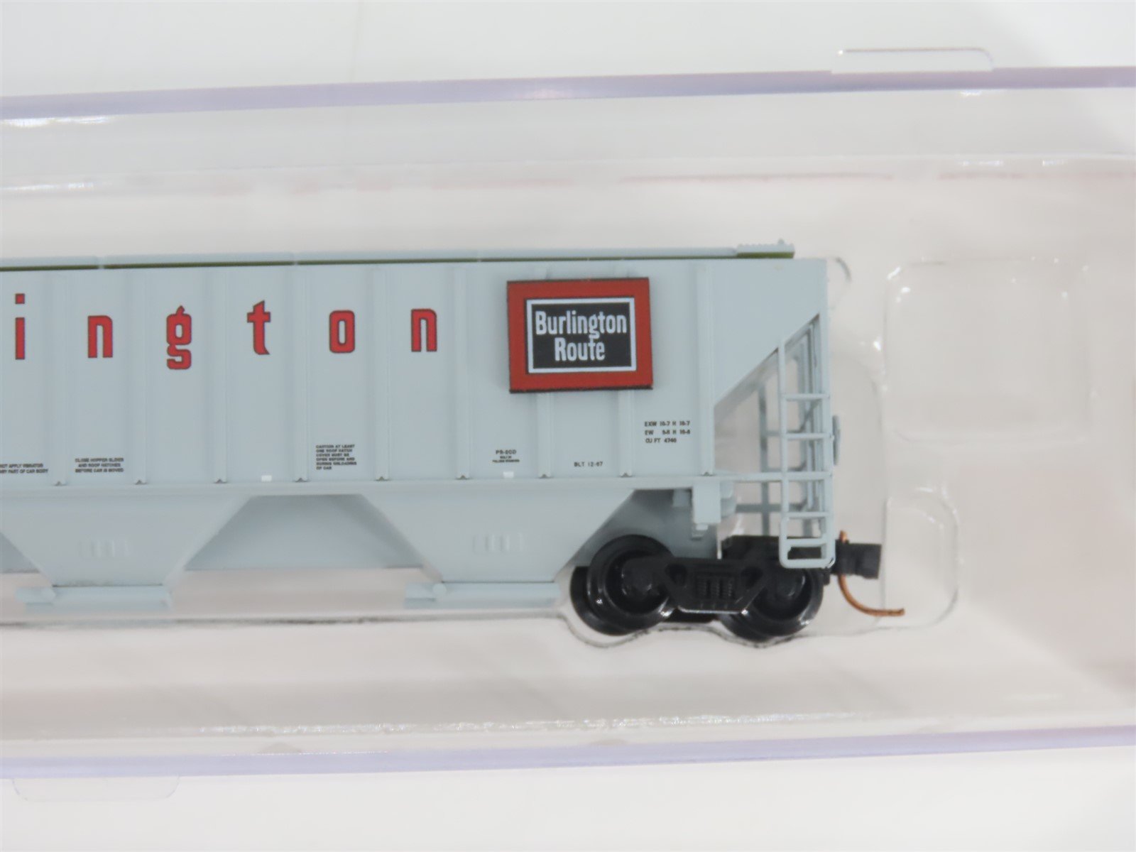 N Scale Red Caboose RM-25436-1 CB&Q Burlington Route 3-Bay Hopper #184601