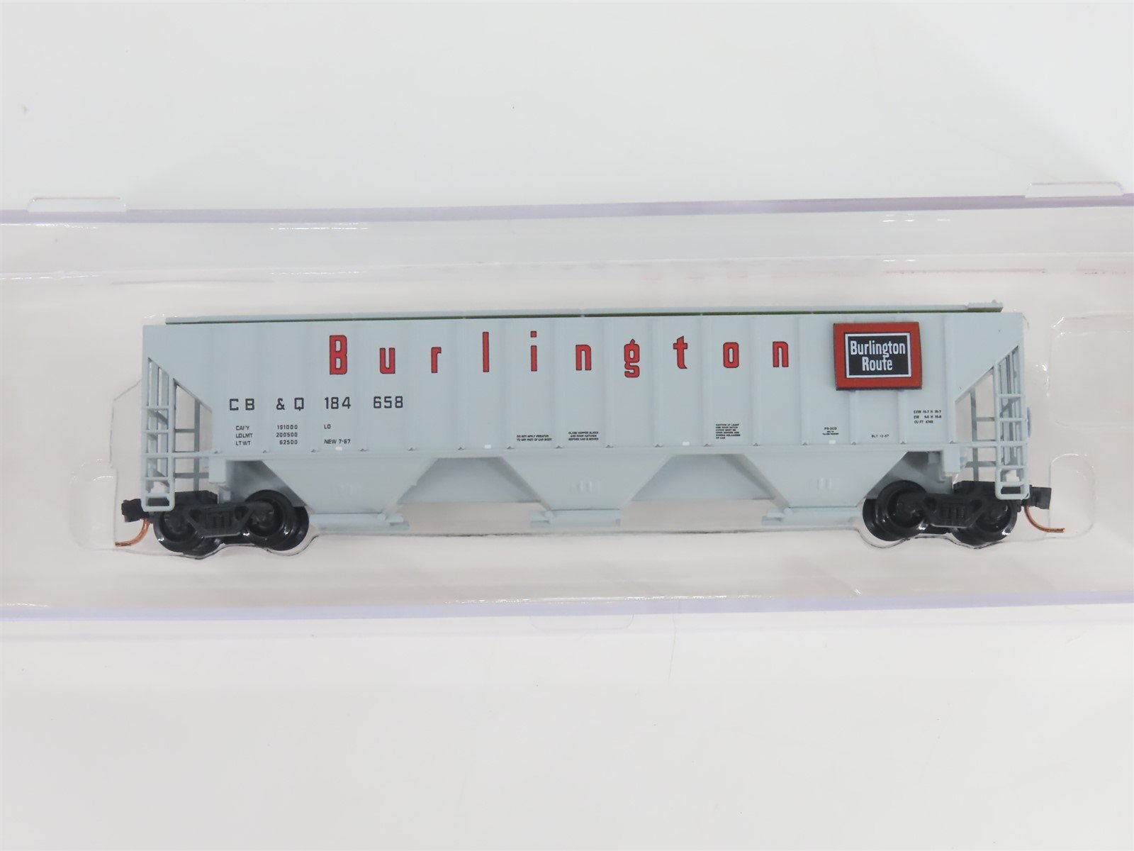 N Scale Red Caboose RM-25436-4 CB&Q Burlington Route 3-Bay Hopper #184658
