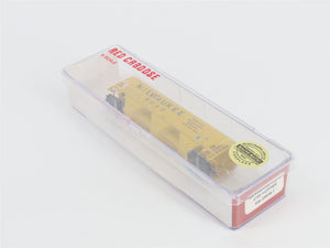 N Scale Red Caboose RM-25628-7 MILW Milwaukee Road 3-Bay Covered Hopper #101033