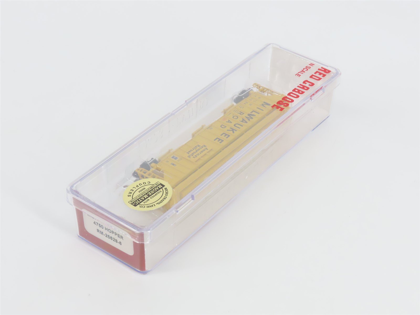 N Scale Red Caboose RM-25628-6 MILW Milwaukee Road 3-Bay Covered Hopper #101024