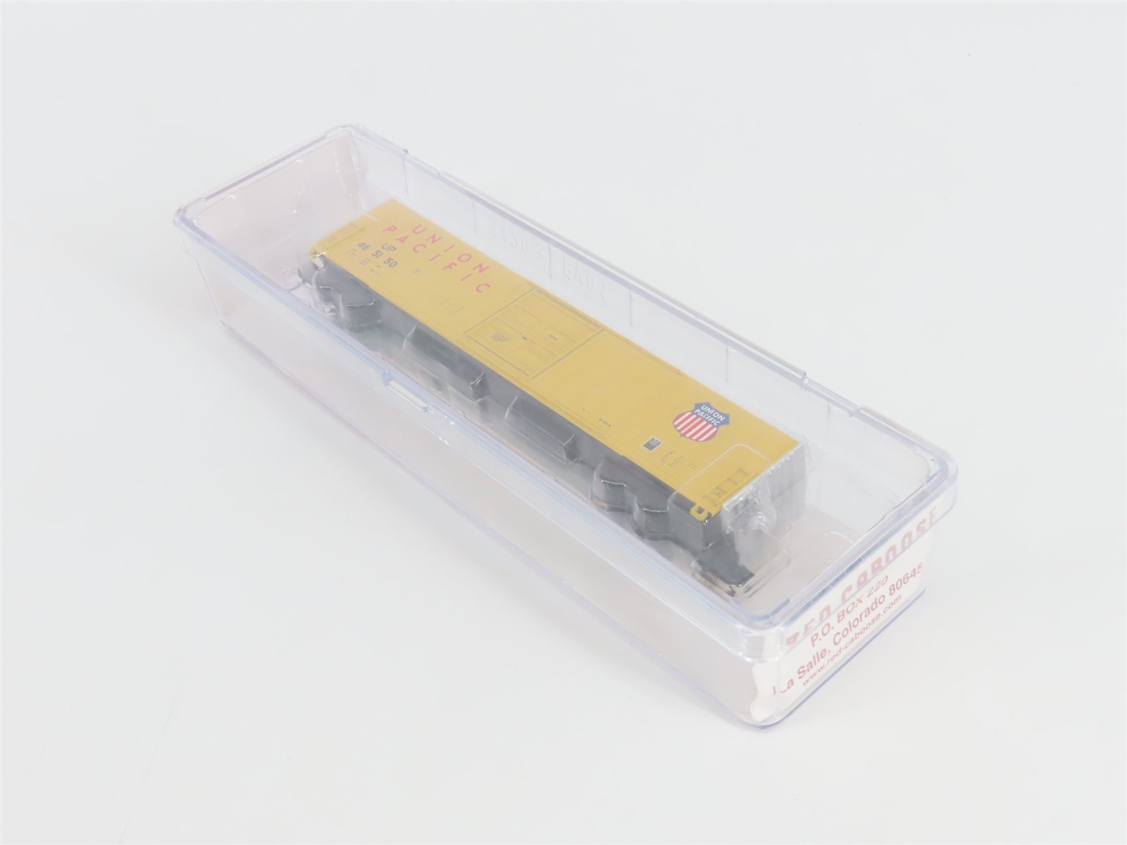 N Scale Red Caboose RN-17217 UP Union Pacific 62' Insulated Box Car #465150