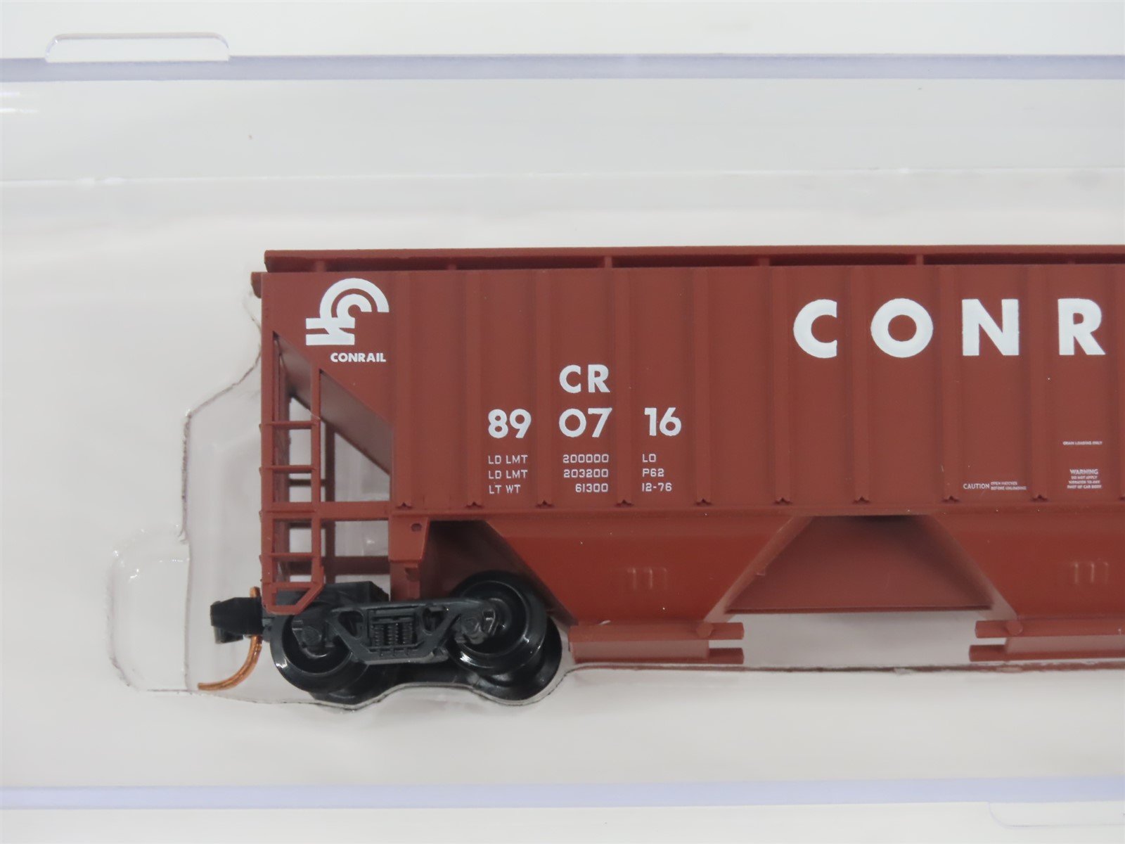 N Scale Red Caboose RM-25642-4 CR Conrail 3-Bay Covered Hopper #890716