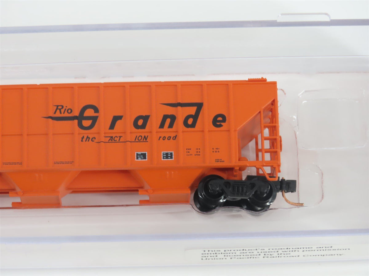 N Scale Red Caboose RM-25210-16 D&amp;RGW Rio Grande 3-Bay Covered Hopper #15618