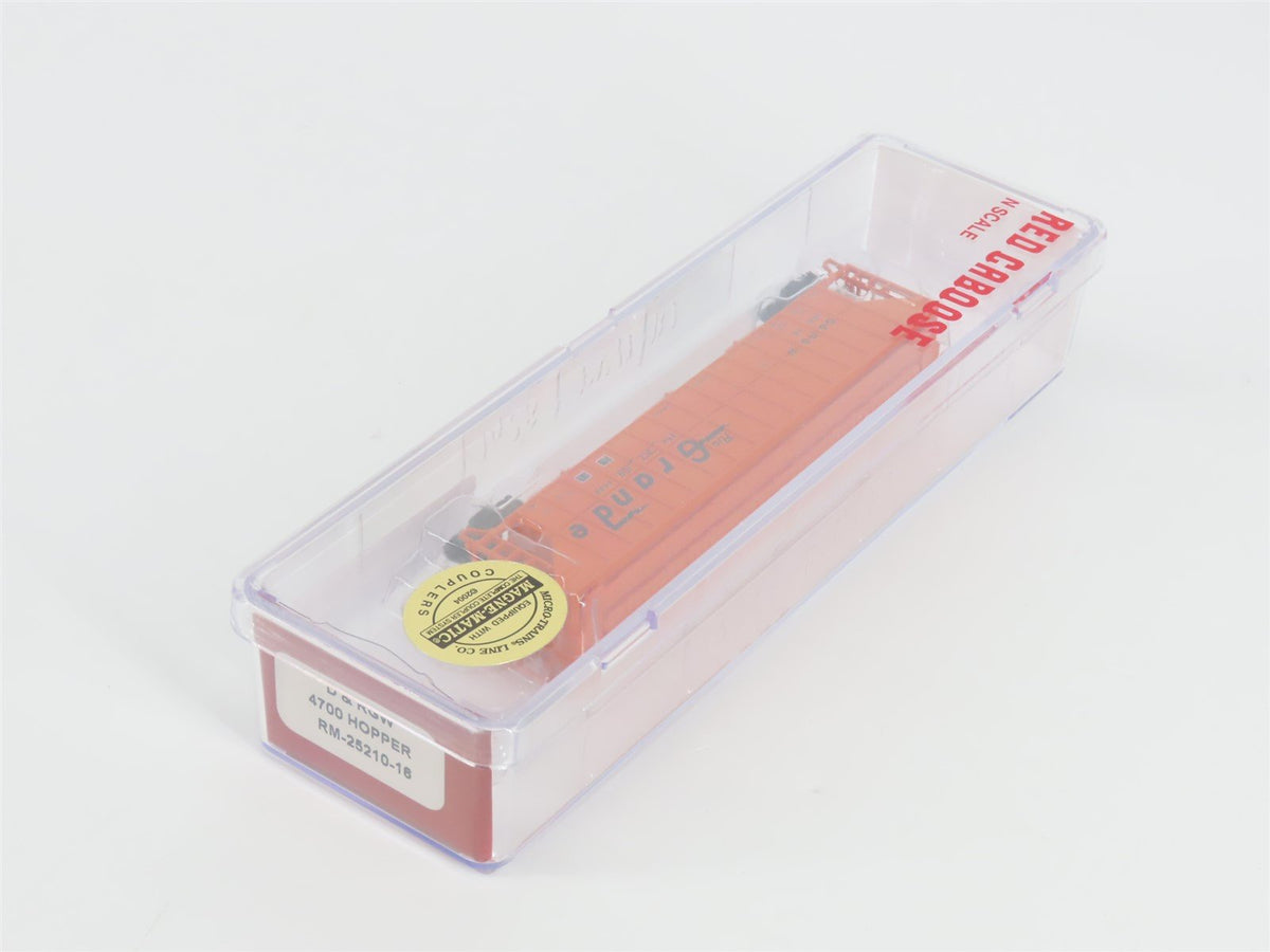 N Scale Red Caboose RM-25210-16 D&amp;RGW Rio Grande 3-Bay Covered Hopper #15618