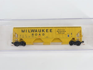 N Scale Red Caboose RM-25628-1 MILW Milwaukee Road 3-Bay Covered Hopper #100678