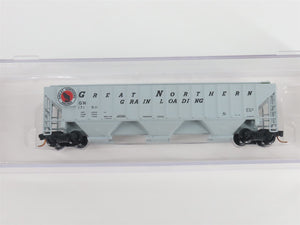 N Scale Red Caboose RM-25410-2 GN Great Northern 3-Bay Covered Hopper #171511