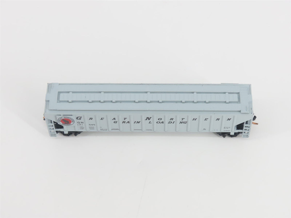 N Scale Red Caboose RM-25410-1 GN Great Northern 3-Bay Covered Hopper #171505