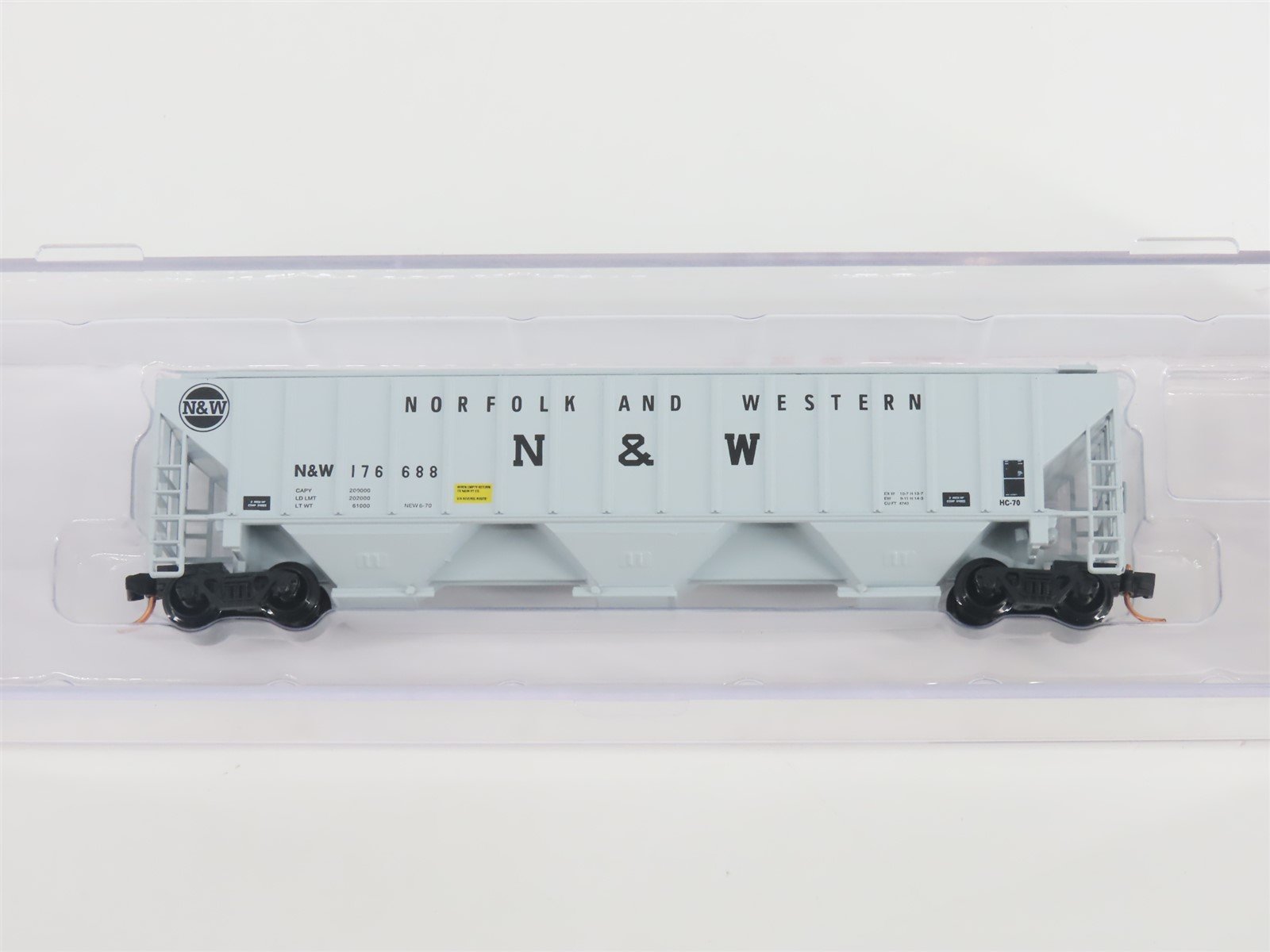 N Scale Red Caboose RM-25428-5 N&W Norfolk & Western 3-Bay Hopper #176688