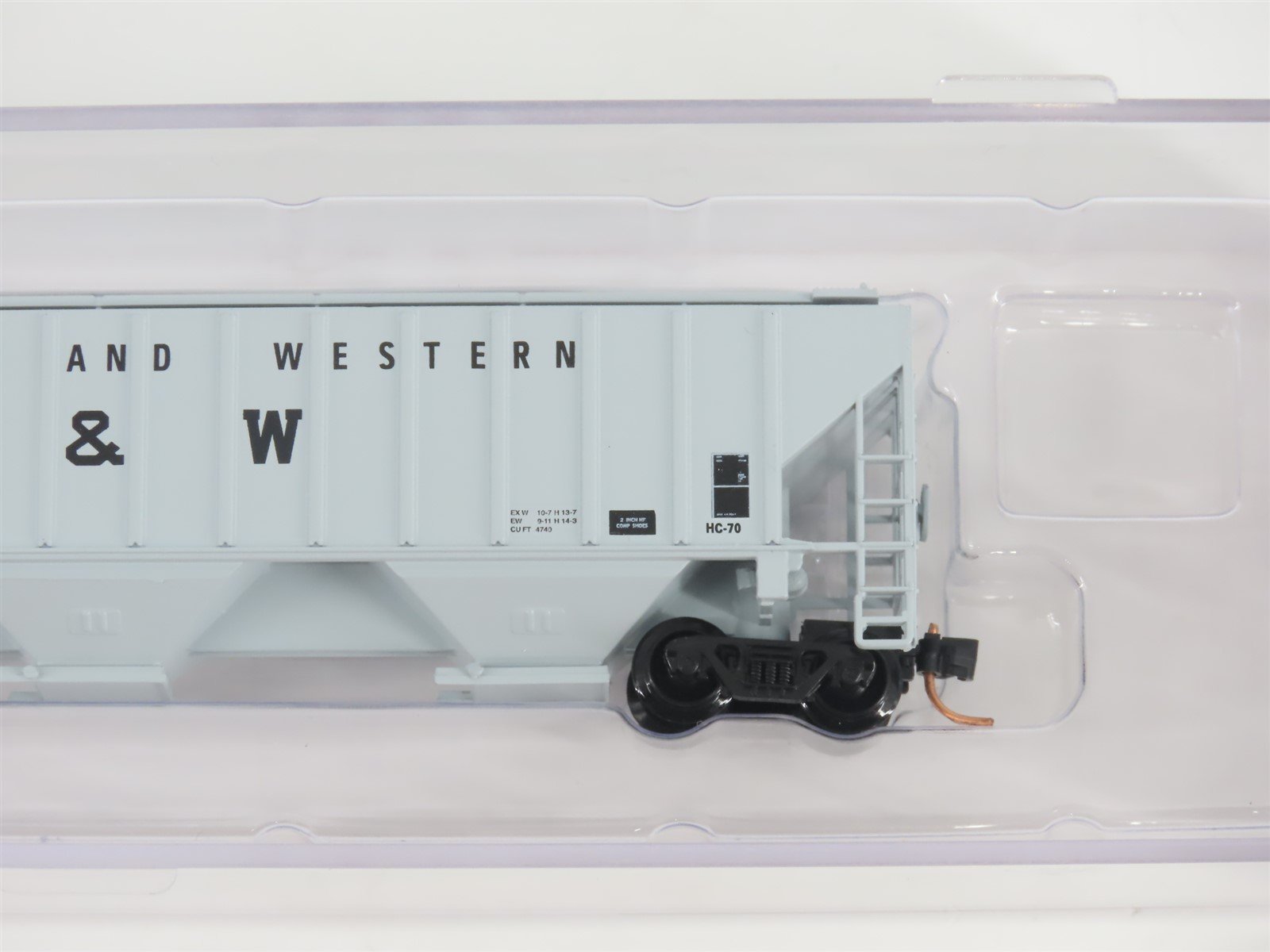 N Scale Red Caboose RM-25428-5 N&W Norfolk & Western 3-Bay Hopper #176688