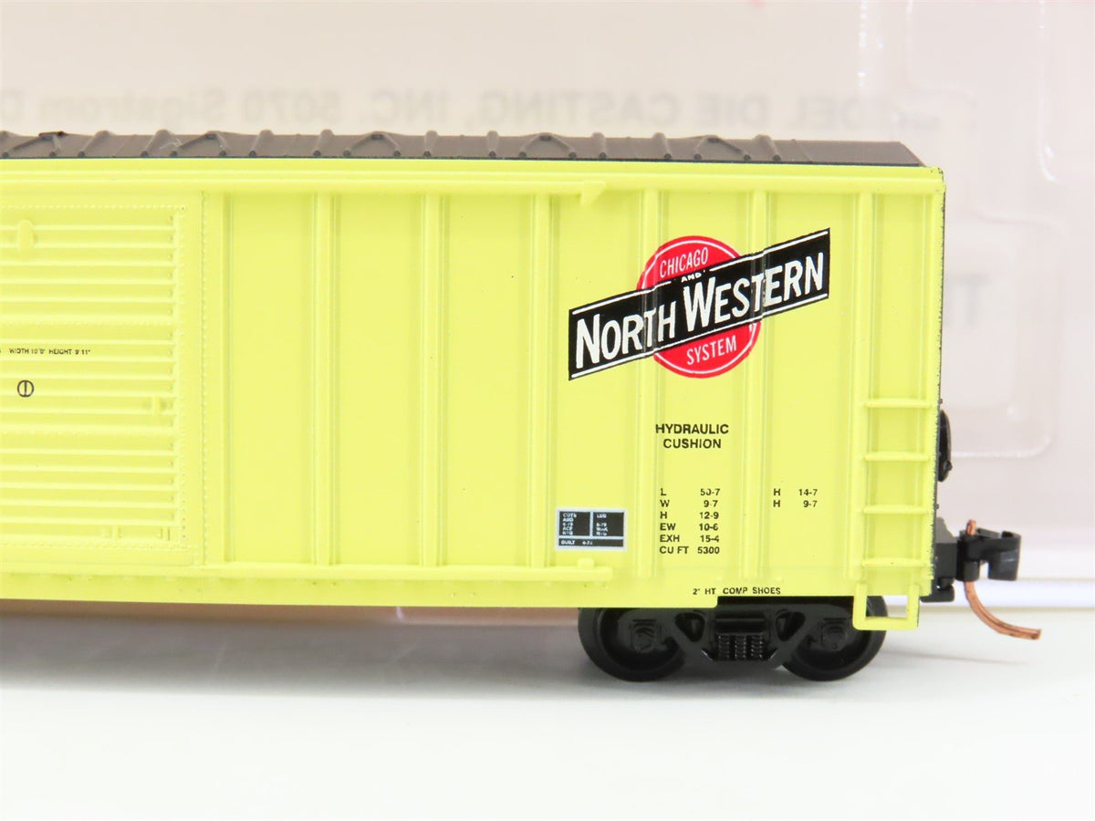 N Scale Roundhouse 82507 CNW Railway 50&#39; FMC Single Door Boxcar #155238 UPGRADED