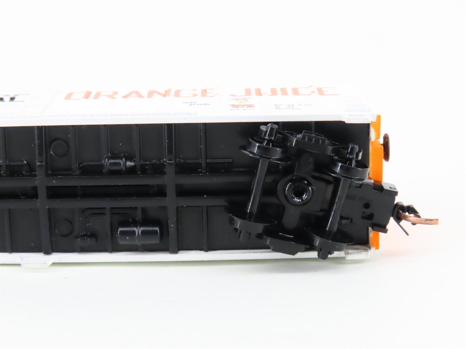 N Scale Roundhouse 84201 TPIX Tropicana 57' Mechanical Reefer #201 UPGRADED