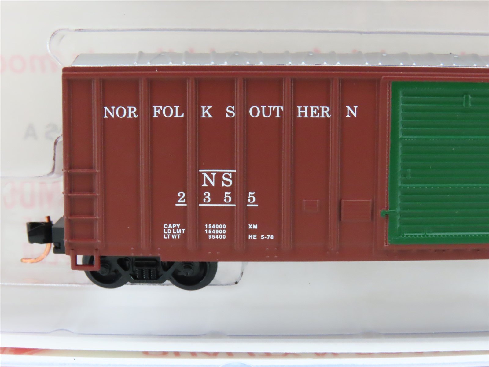 N Scale Roundhouse 82514 NS Norfolk Southern 50' FMC Boxcar #2355 UPGRADED