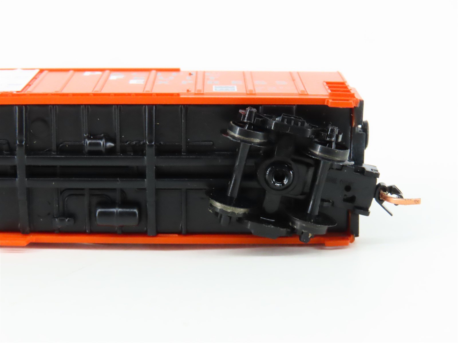 N Scale Roundhouse 84212 SPFE PFE Orange 57' Mechanical Reefer #456904 UPGRADED