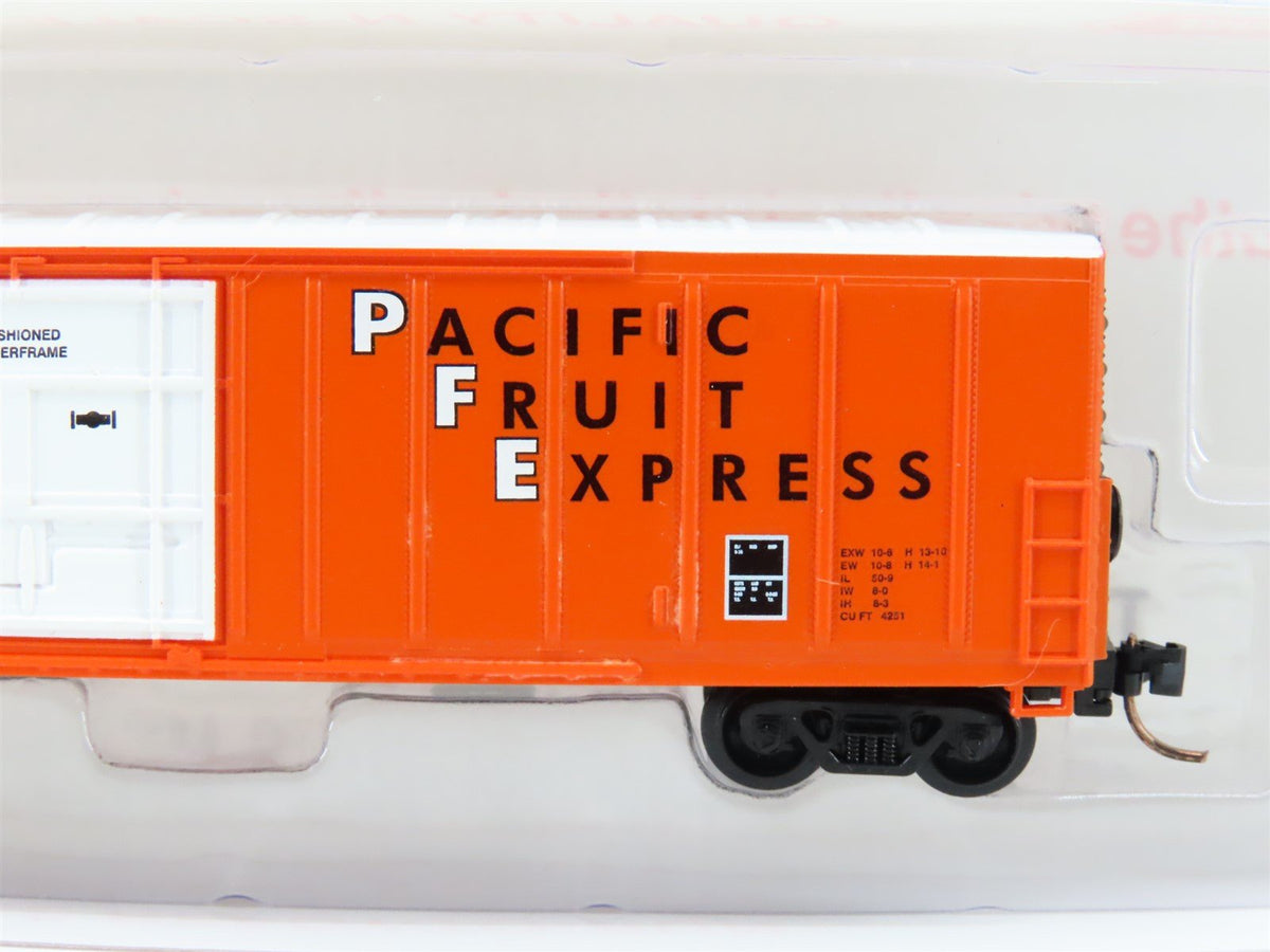 N Scale Roundhouse 84212 SPFE PFE Orange 57&#39; Mech Reefer #456913 UPGRADED