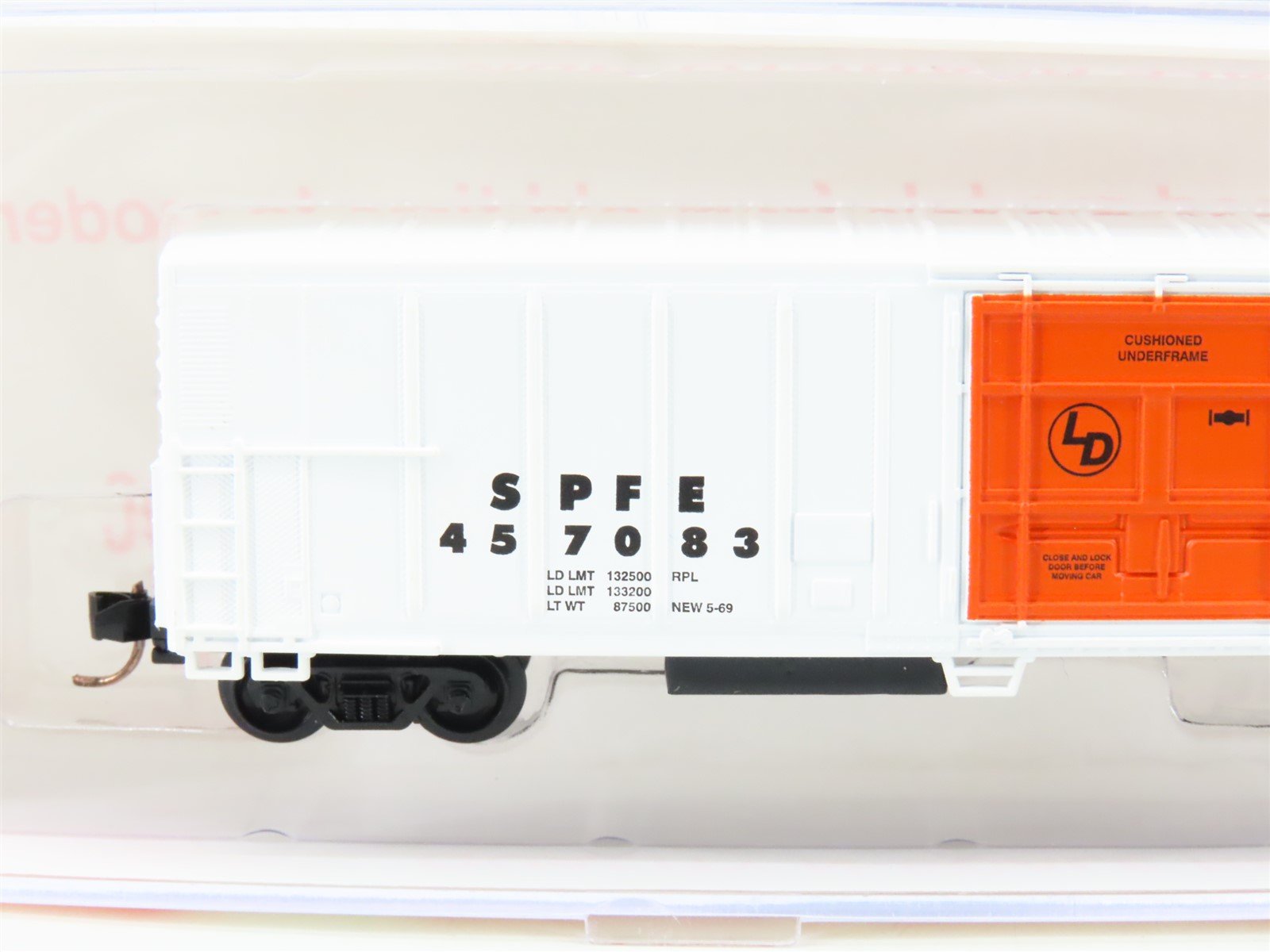 N Scale Roundhouse 84211 SPFE Pacific Fruit Express 57' Reefer #457083 UPGRADED