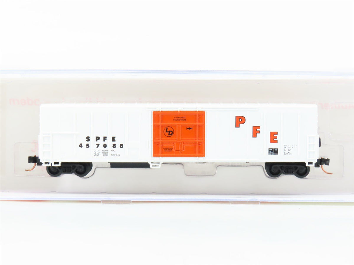 N Scale Roundhouse 84211 SPFE Pacific Fruit Express 57&#39; Reefer #457088 UPGRADED