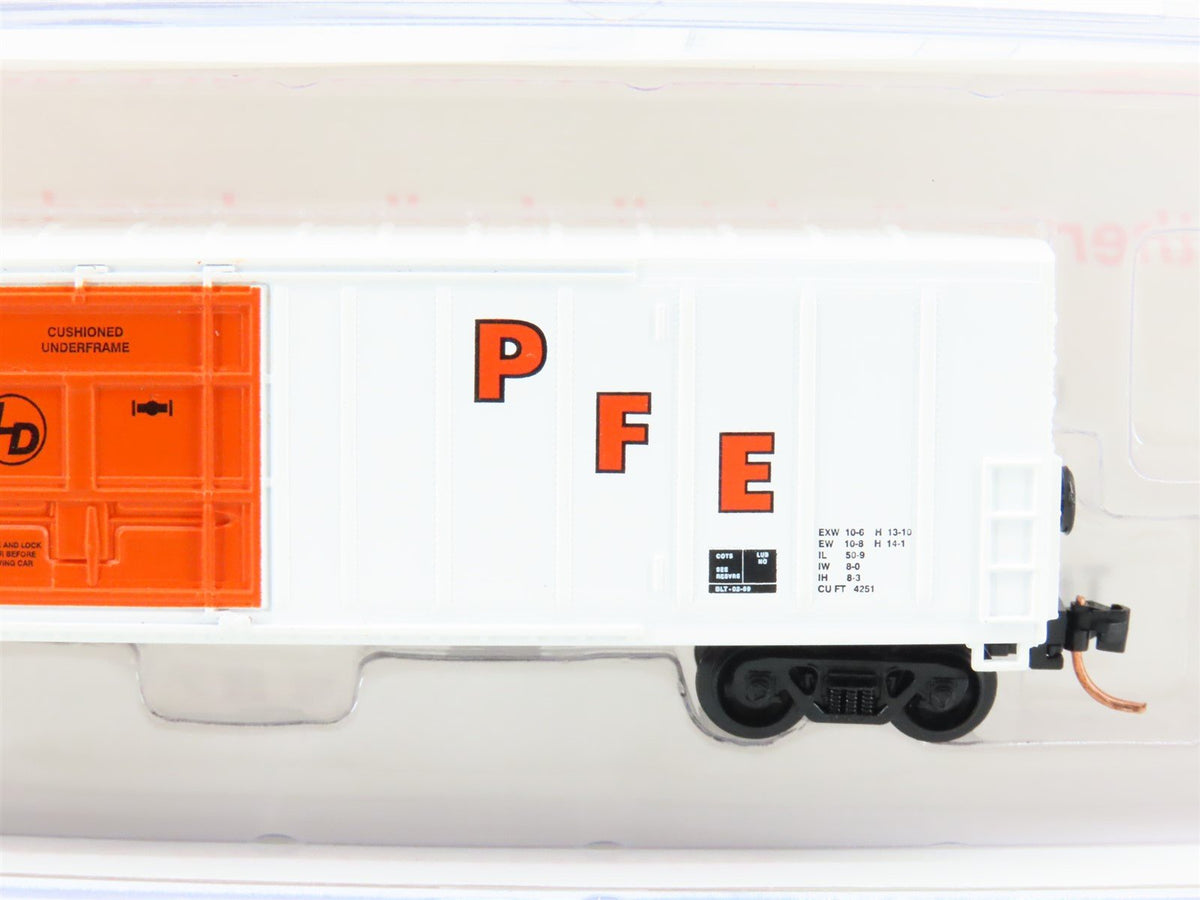 N Scale Roundhouse 84211 SPFE Pacific Fruit Express 57&#39; Reefer #457088 UPGRADED