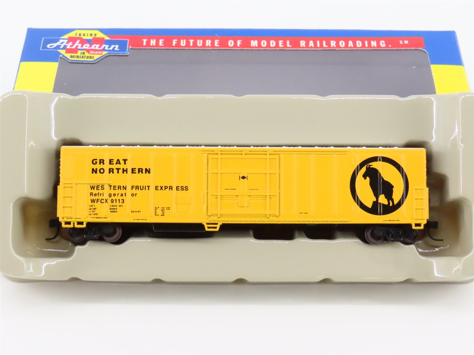 N Scale Athearn 11124 WFCX GN Great Northern 57' Mechanical Reefer #9113