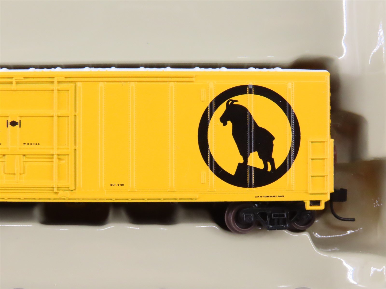 N Scale Athearn 11124 WFCX GN Great Northern 57' Mechanical Reefer #9113