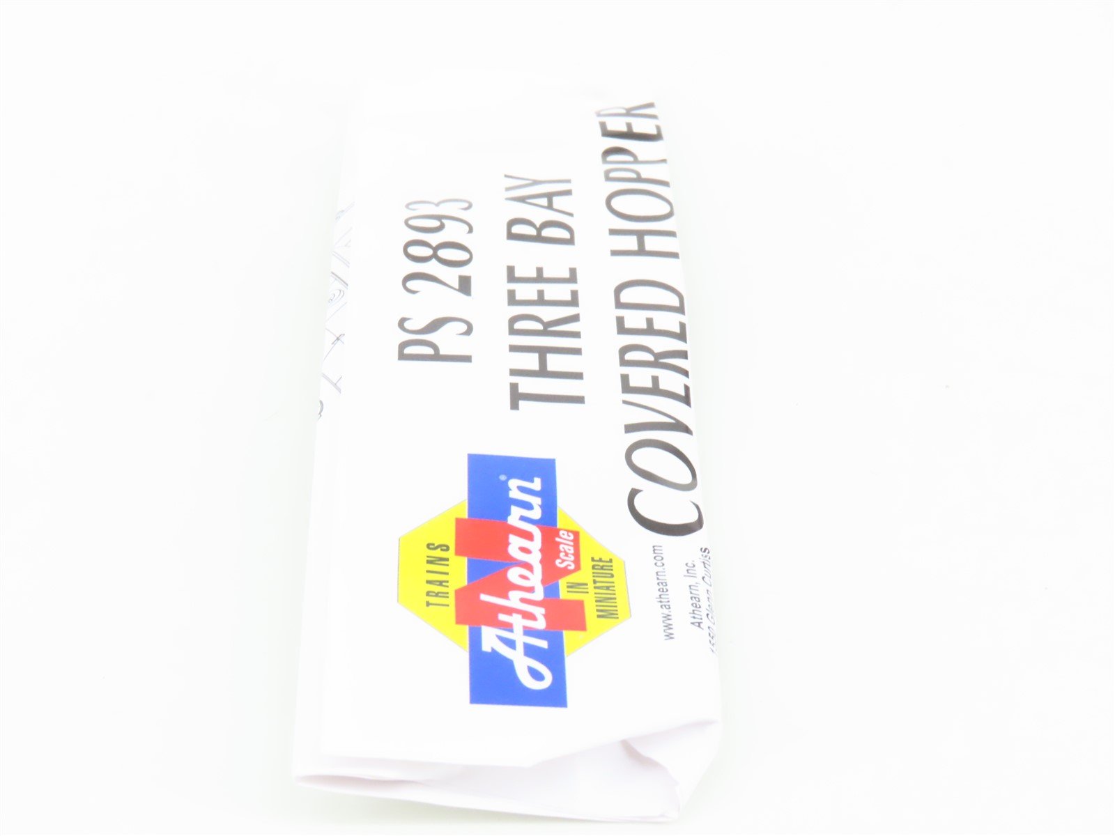 N Scale Athearn 11357 C&O Chesapeake & Ohio Progress 3-Bay Covered Hopper #2113