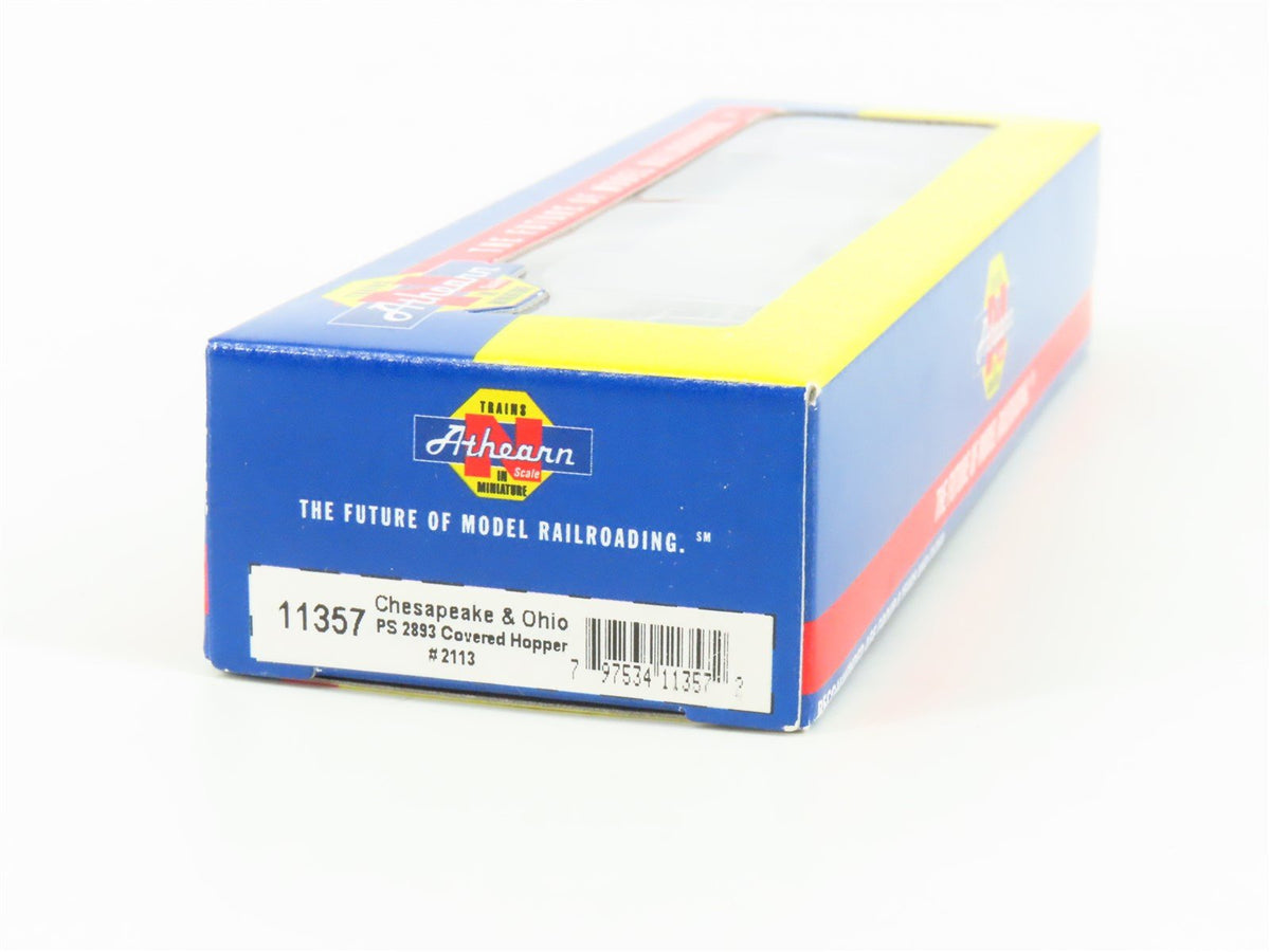 N Scale Athearn 11357 C&amp;O Chesapeake &amp; Ohio Progress 3-Bay Covered Hopper #2113