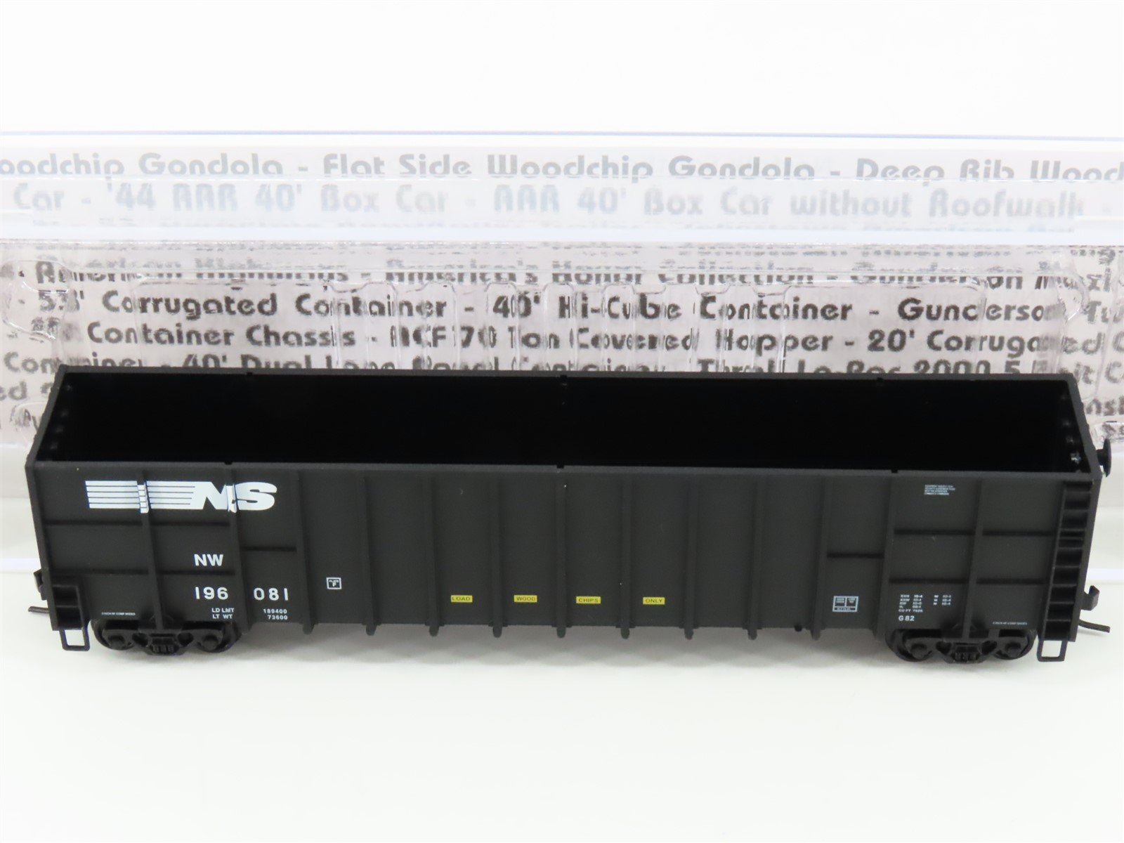 N Scale Deluxe Innovations 105502 NW NS Norfolk Southern Woodchip Car #196081