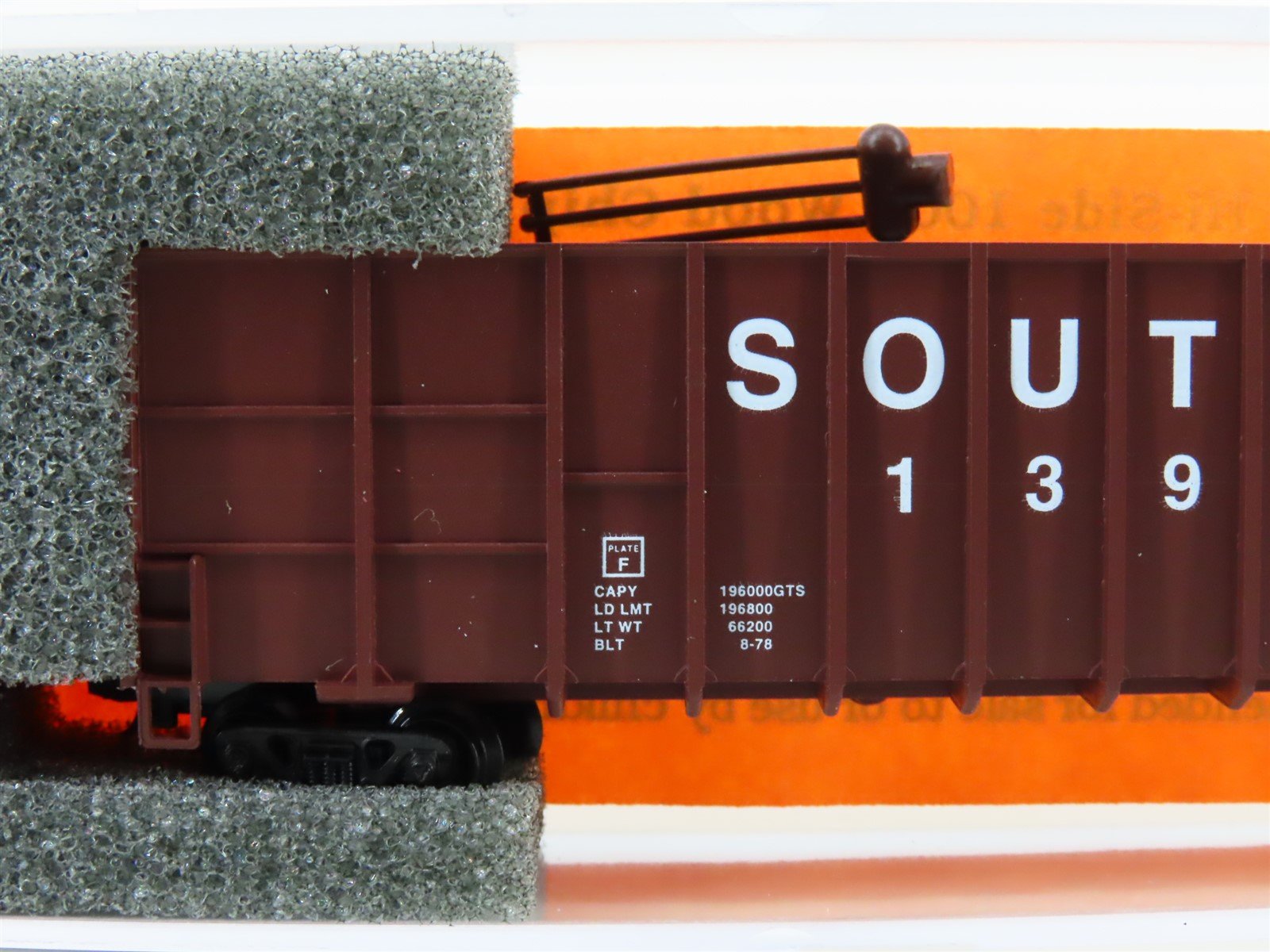 N Deluxe Innovations 10030 SOU Southern Railway Gunderson Woodchip Car #139747