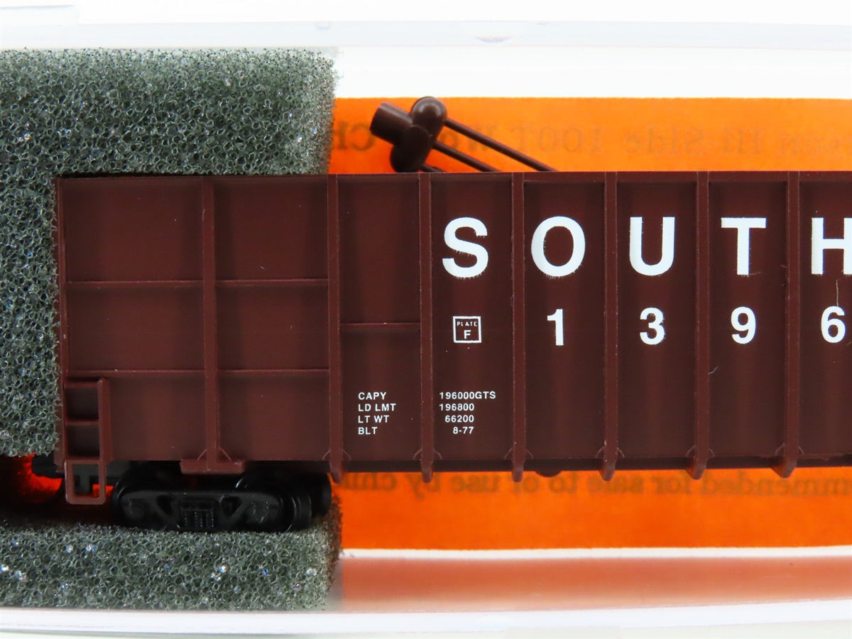 N Deluxe Innovations 10030 SOU Southern Railway Gunderson Woodchip Car #139653