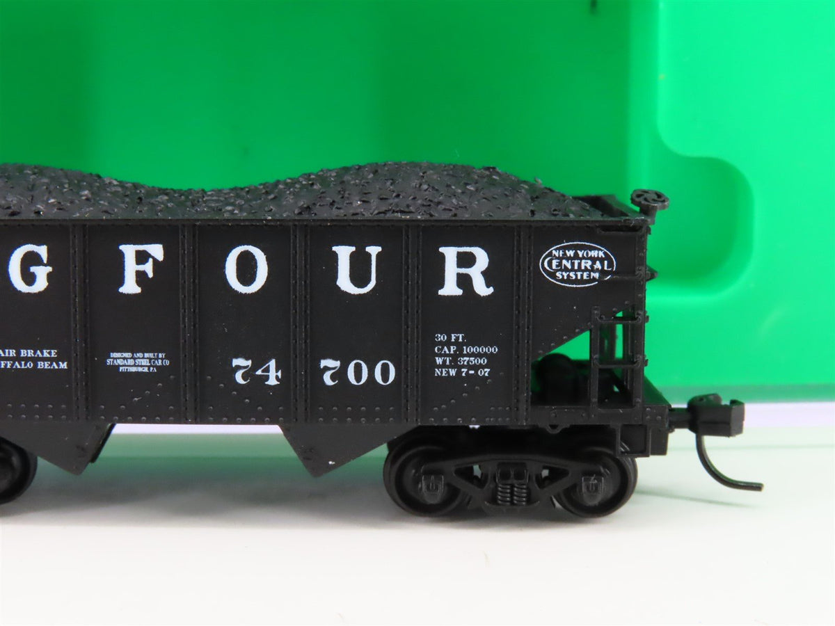 N Scale Bowser 37621 NYC New York Central Big Four 2-Bay Hopper #74700 w/ Load