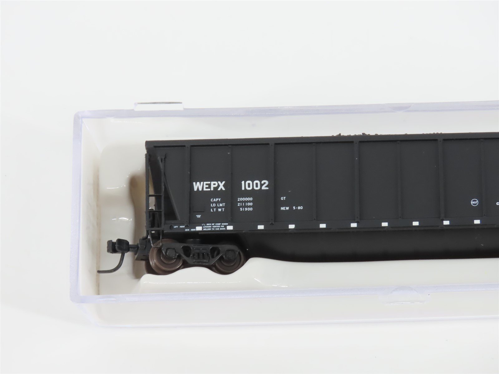 N Scale Atlas 43807-32 WEPX Wisconsin Electric Power Co. Coalveyor #1002 w/ Load