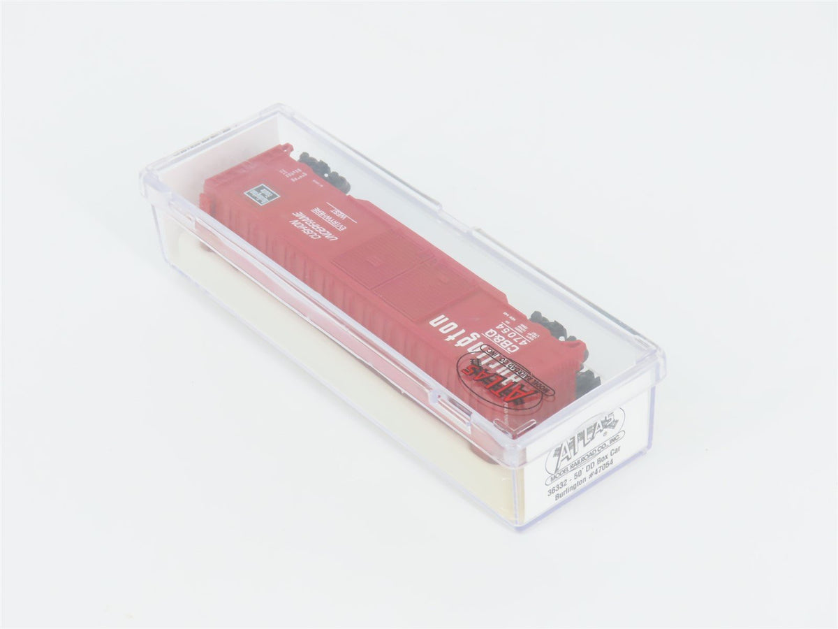 N Scale Atlas 36332 CB&amp;Q Burlington Route 50&#39; Double Door Box Car #47054