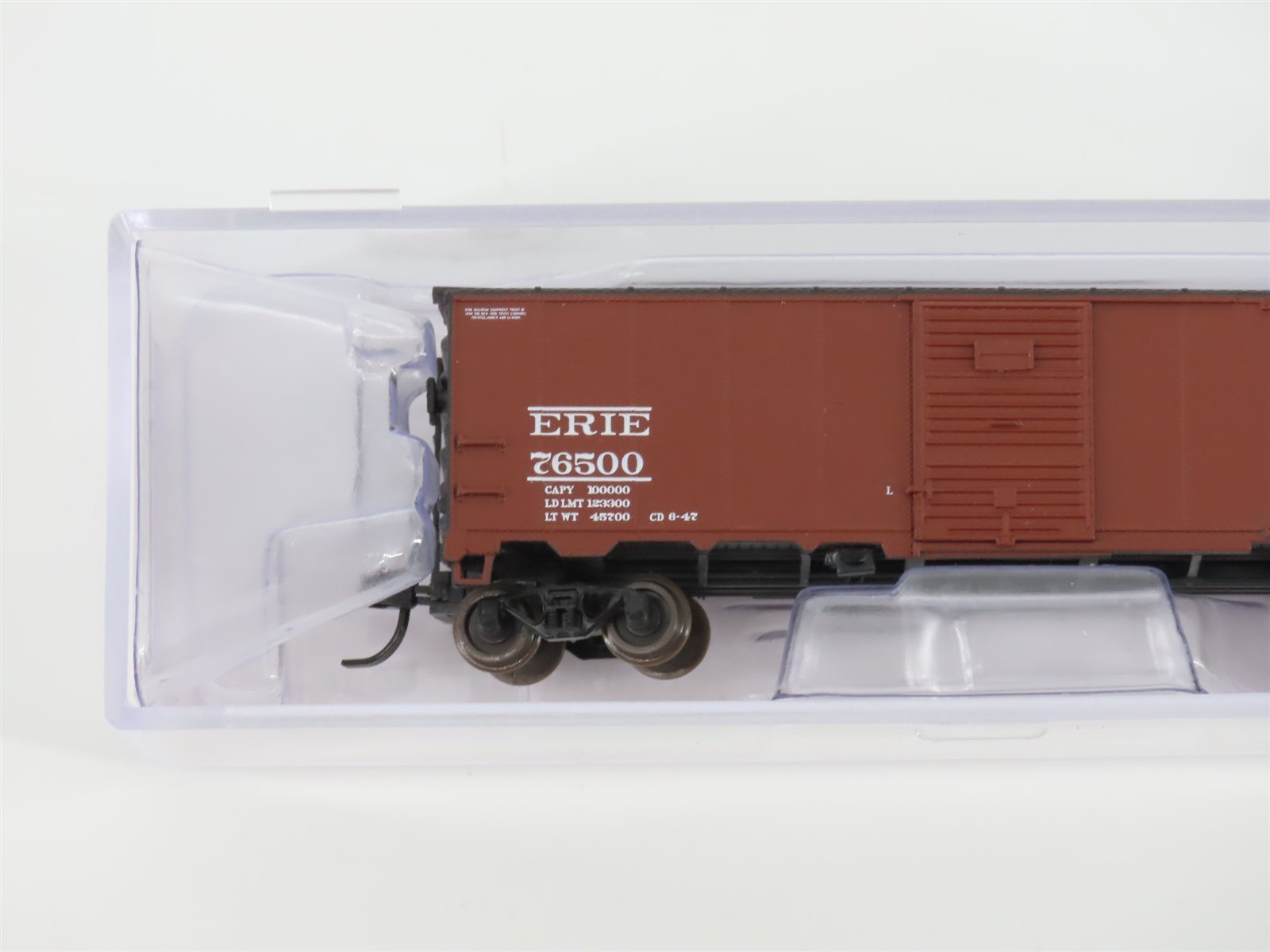 N Scale Atlas 50000156 ERIE Railroad Single Door Box Car #76500