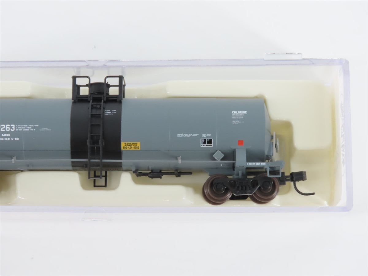 N Scale Atlas 40541 HOKX Occidental Chemical 17,360 Gallon Tank Car #132263